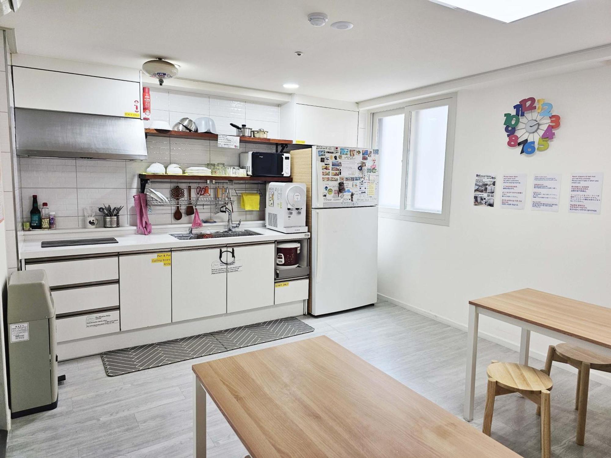 Хостел Boa Travel House Сеул Экстерьер фото